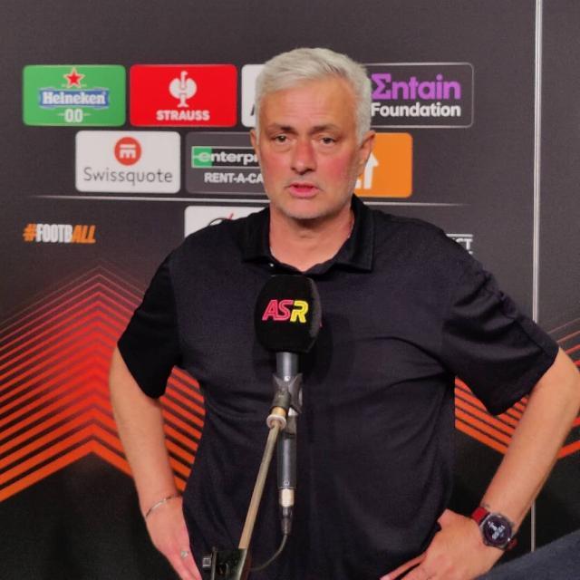 百家乐官方网站-【现场】在红色的布达佩斯，穆里尼奥的脸也涨红了