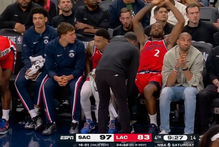 Baccara Gaming-伤不起啊！伦纳德防守时又被撞到&amp;一瘸一拐 已确定退赛！