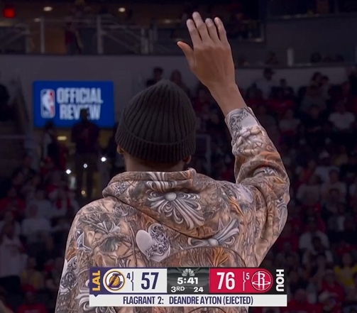 Baccara Gaming-艾顿二级恶犯驱逐！杜兰特起身直接挥手拜拜👋